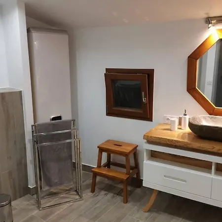 Maison Du Troubadour Holiday home *