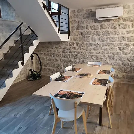 Holiday home Maison Du Troubadour *