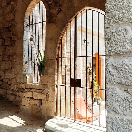 Maison Du Troubadour * Balazuc
